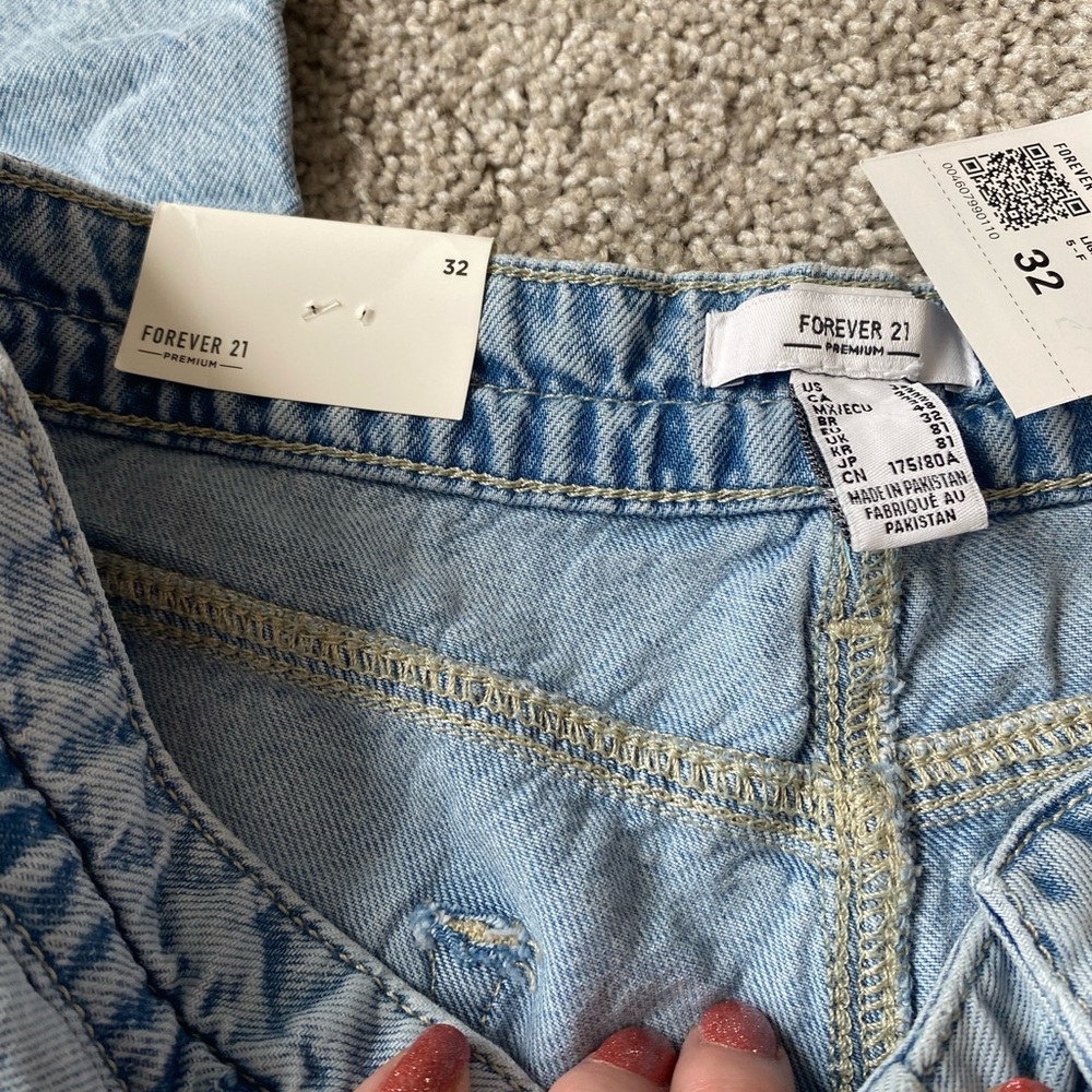 Forever 21 Premium Wide Legged Jean - Picture 4 of 6